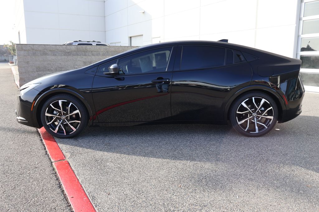 2024 Toyota Prius Prime Premium 8