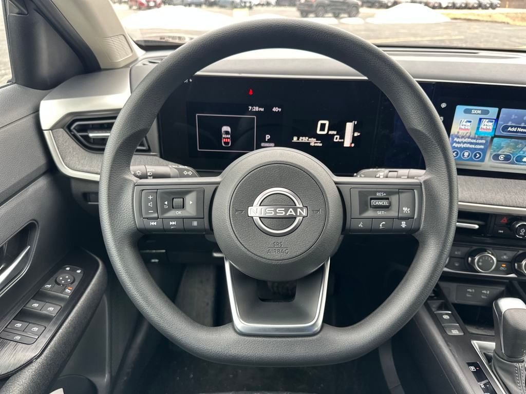 2025 Nissan Kicks SV photo