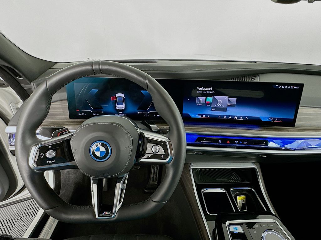 Thumbnail: 2024 BMW i7 - 11