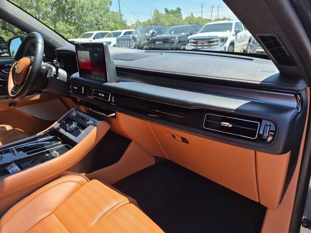 Used Car 2023 Lincoln Aviator  Black Label For Sale Under $60,000 In Austin, Texas