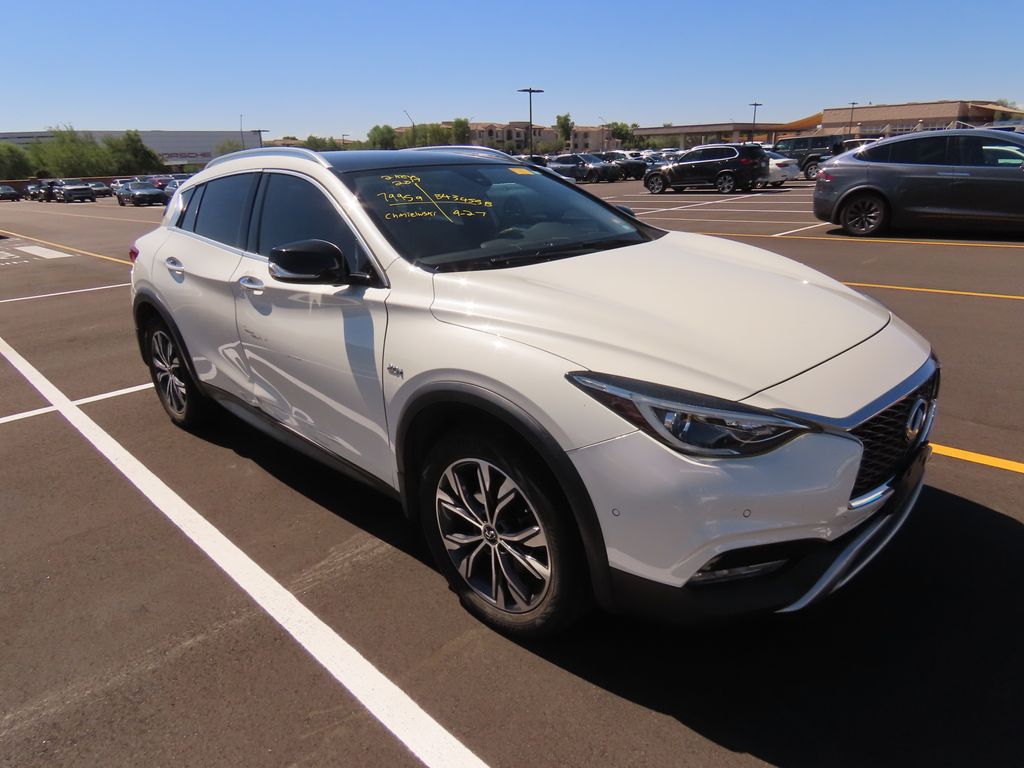 Thumbnail: 2017 INFINITI QX30 - 2