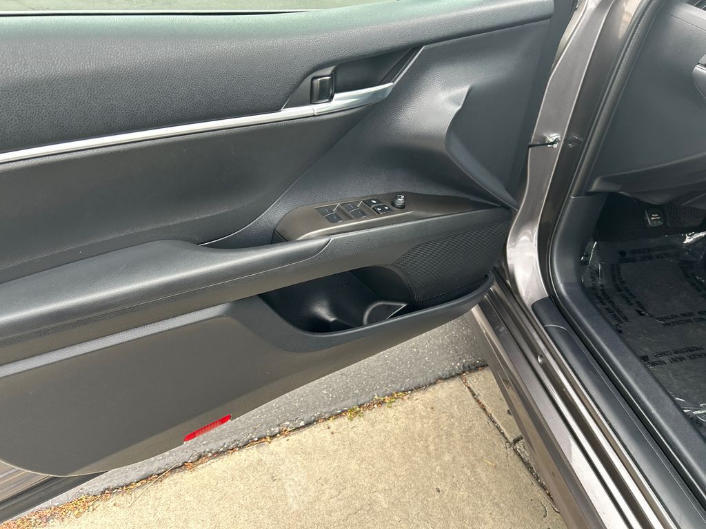 2023 Toyota Camry SE 11