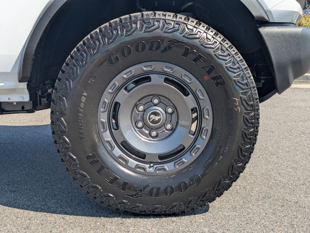 2025 Ford Bronco Base