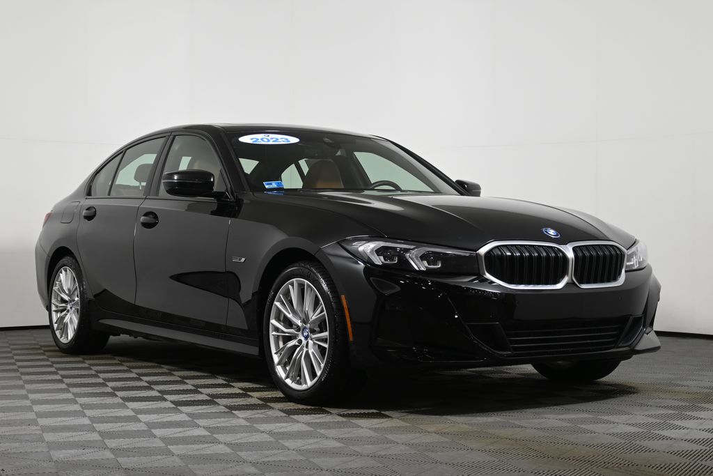 Thumbnail: 2023 BMW 3 Series - 9