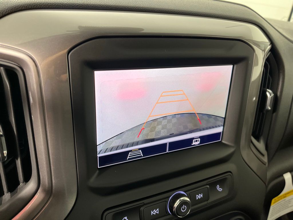 Thumbnail: 2026 Chevrolet Silverado 2500 - 28