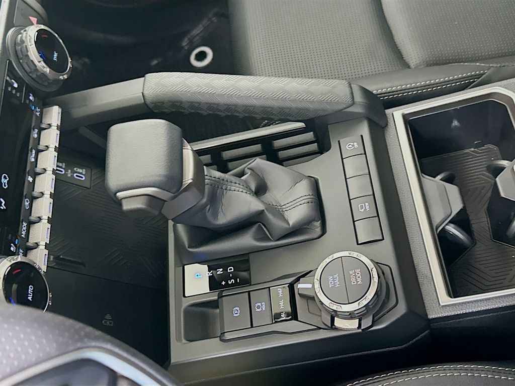 Thumbnail: 2025 Toyota 4Runner - 17