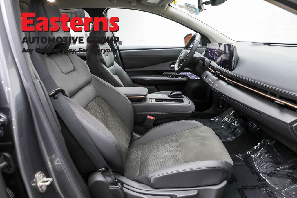 Used 2023 Gray Nissan ENGAGE image 25