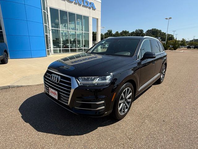 2019 Audi Q7 55 TFSI quattro Premium Plus