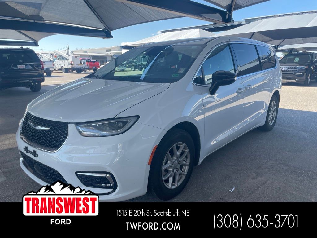2024 Chrysler Pacifica Touring L FWD