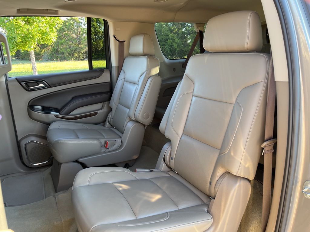 2018 Chevrolet Suburban LT 23
