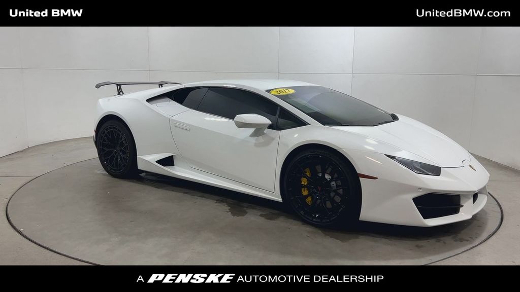 Thumbnail: 2017 Lamborghini Huracan - 2