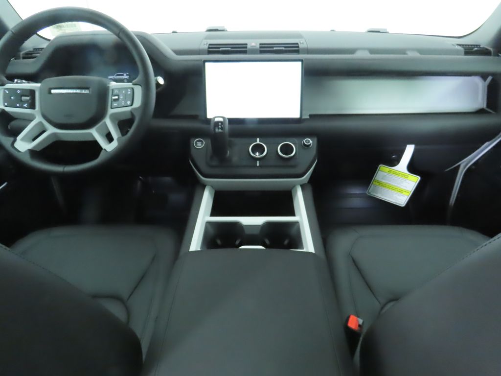 2025 Land Rover Defender 110 14