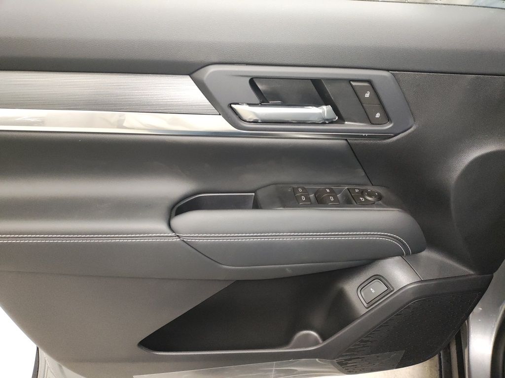 New 2026 Silver GMC Elevation image 26