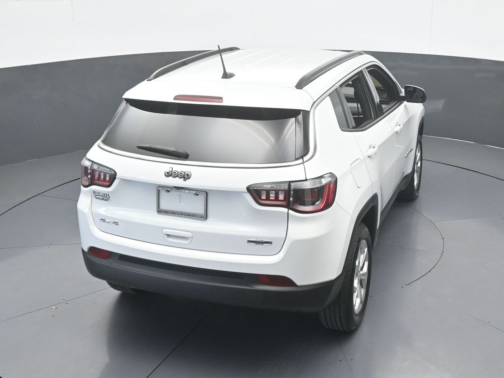 Used 2024 Bright White Clearcoat Jeep Latitude image 45