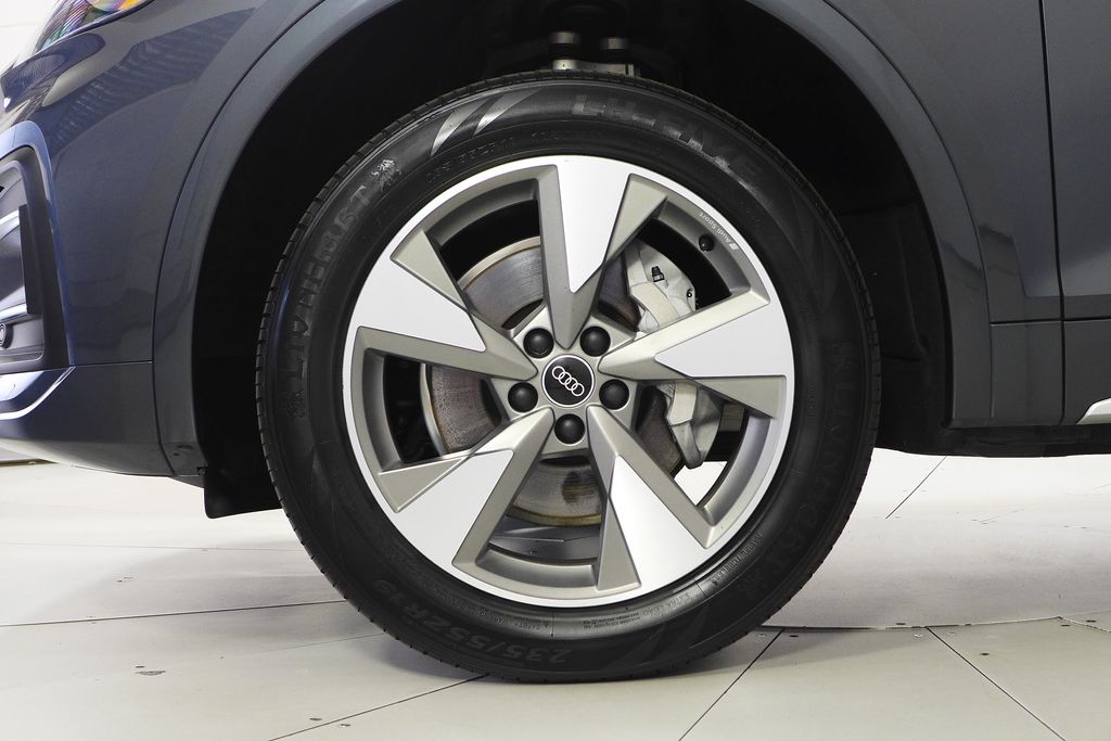 Thumbnail: 2023 Audi Q5 - 5