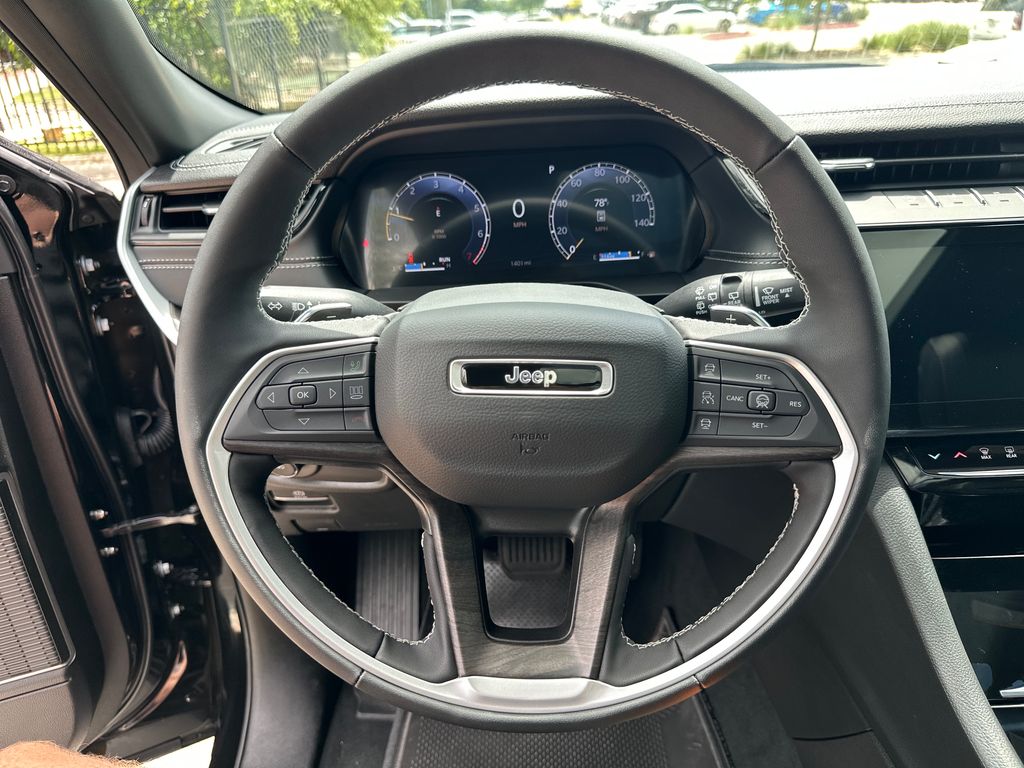 Used 2026 Black Jeep Limited image 43