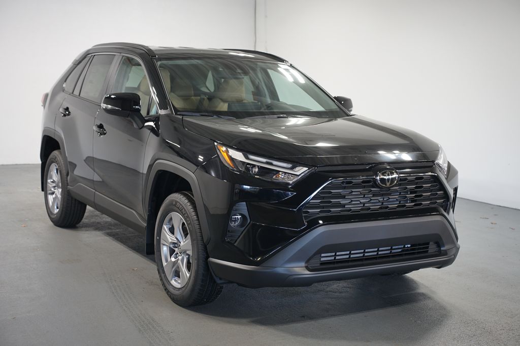 Thumbnail: 2025 Toyota RAV4 - 3