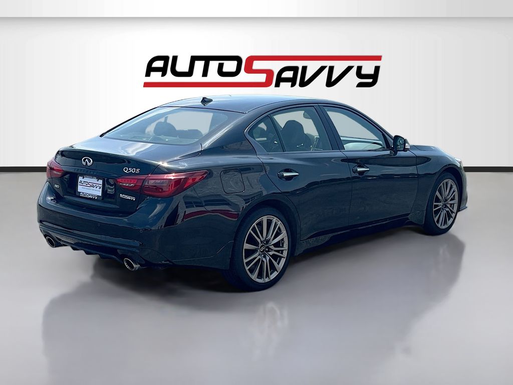 Used 2022 Black INFINITI Red Sport 400 image 7