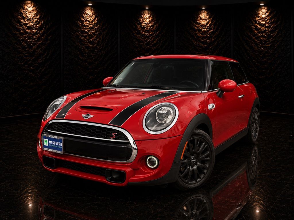 Chili Red 2021 MINI Cooper Hatchback Front-Wheel Drive 6-Speed Manual