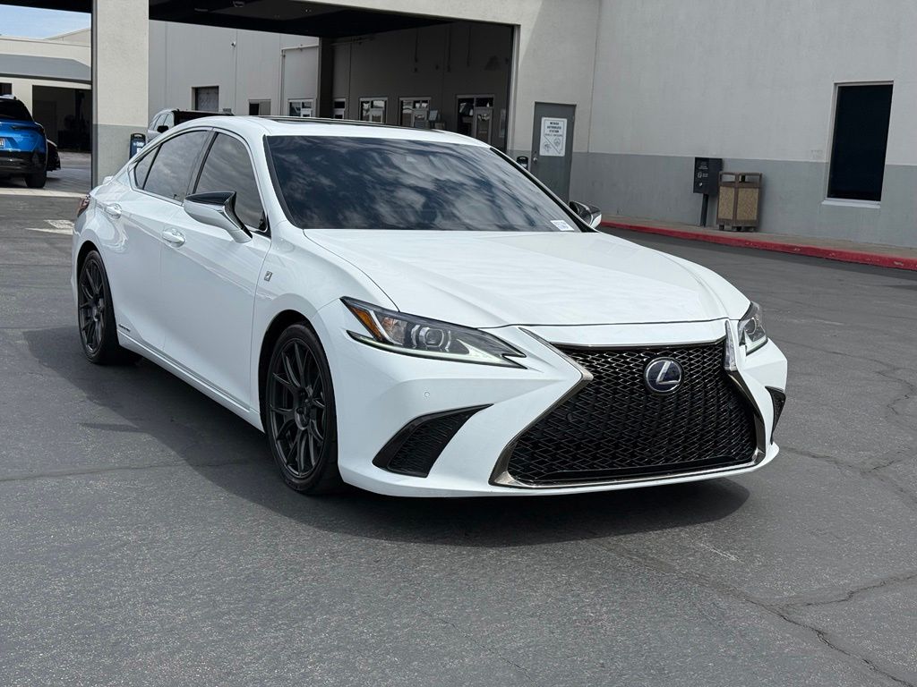  2022 Lexus ES Hybrid 300h F SPORT FWD   
