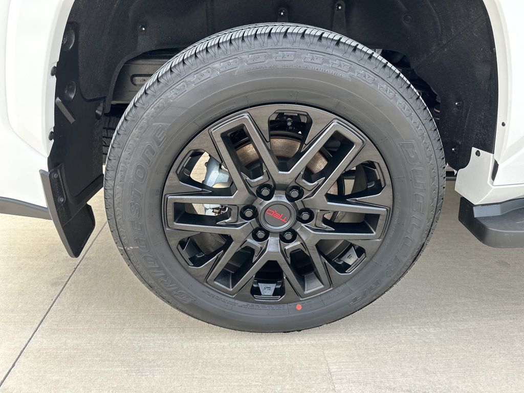 2024 Toyota Sequoia SR5 13