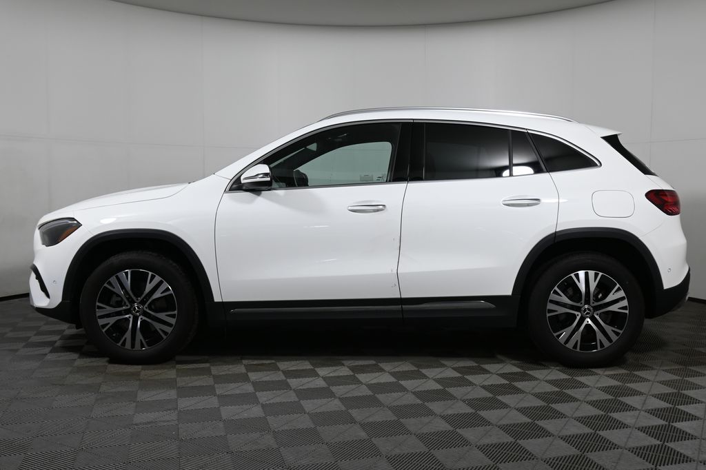 Thumbnail: 2026 Mercedes-Benz GLA - 2