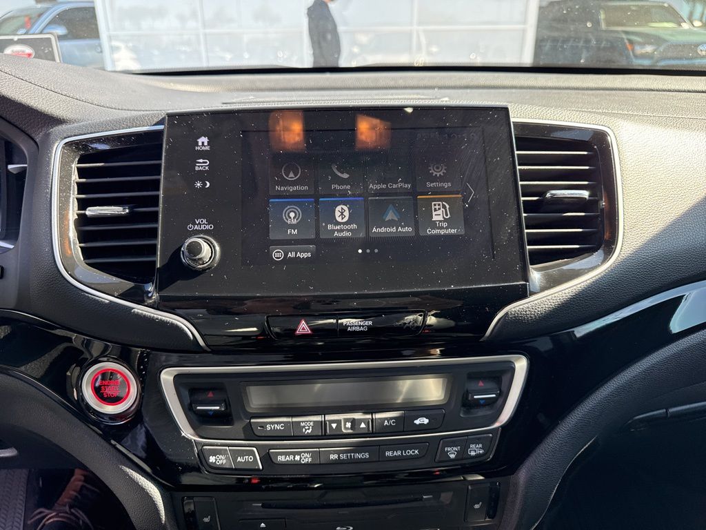 Thumbnail: 2019 Honda Pilot - 13