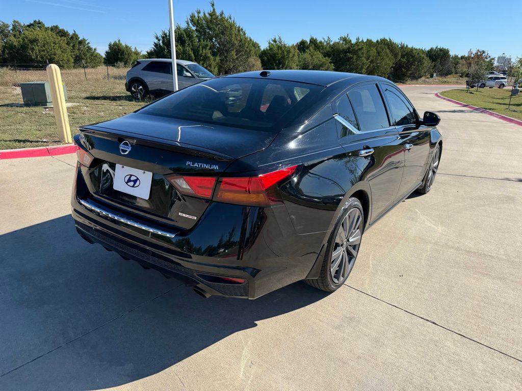 Thumbnail: 2019 Nissan Altima - 5