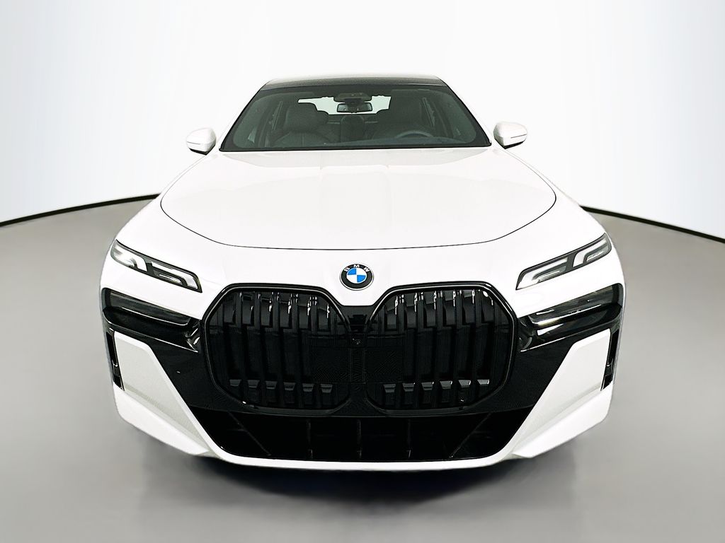Thumbnail: 2025 BMW 7 Series - 2