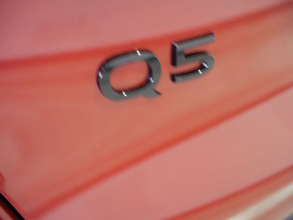 Thumbnail: 2026 Audi Q5 - 9