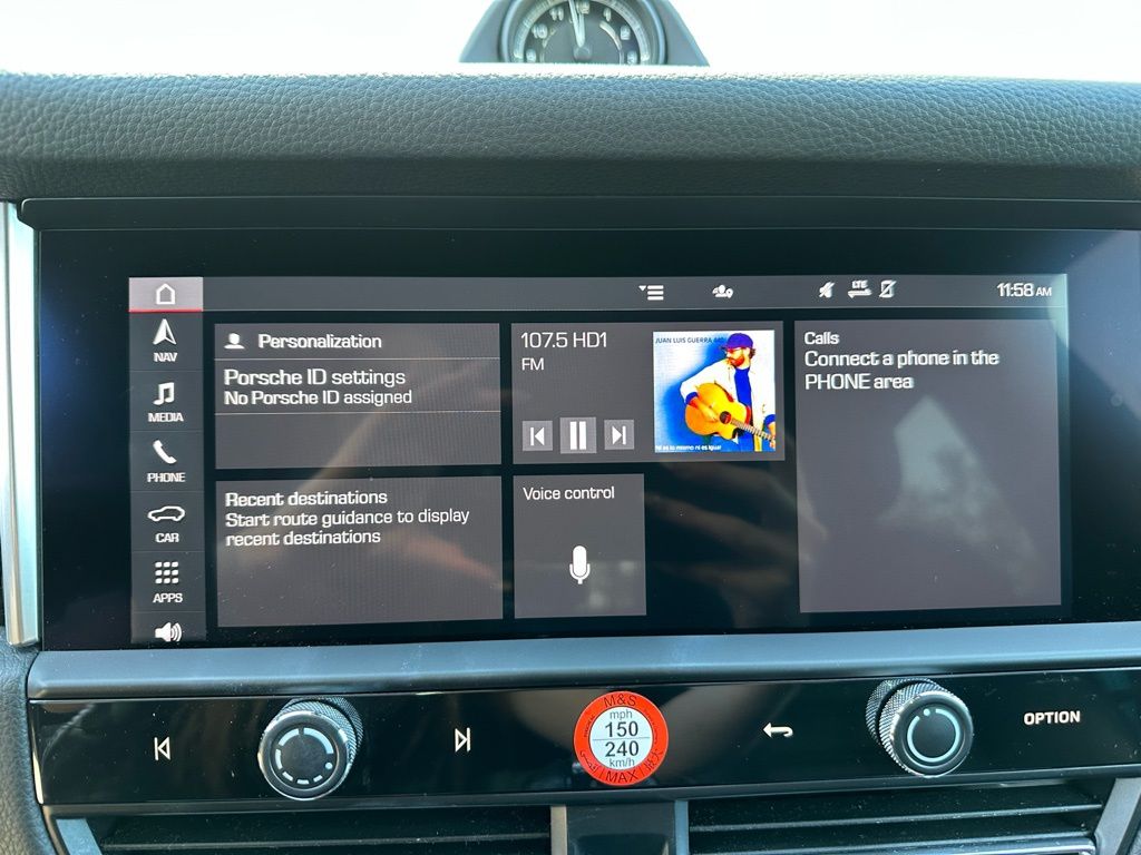 Thumbnail: 2026 Porsche Macan - 30