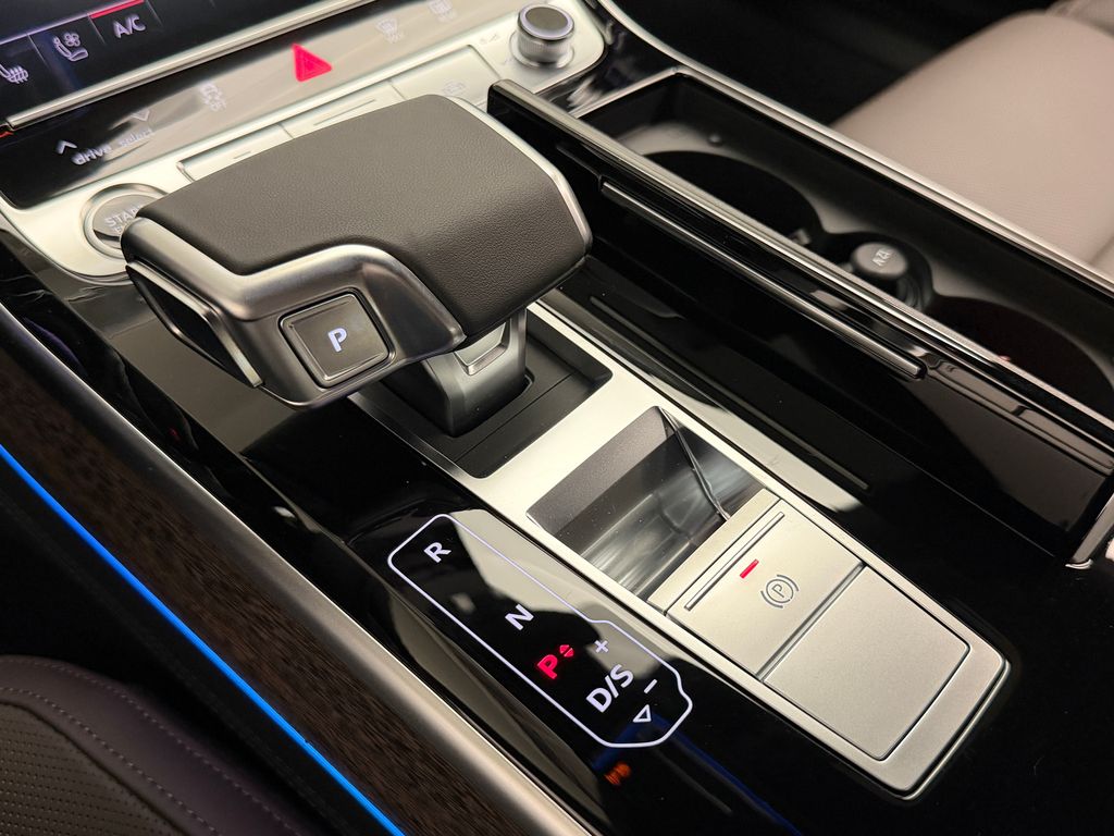 Thumbnail: 2026 Audi A8 - 30