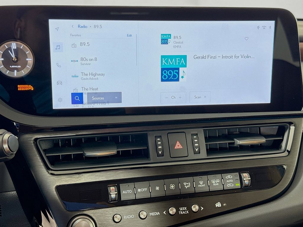 Thumbnail: 2025 Lexus ES - 11