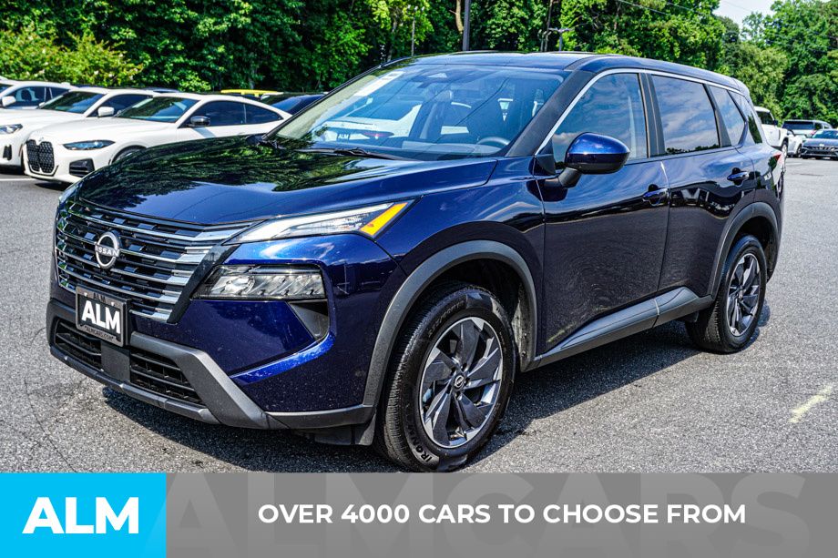 Used 2025 Blue Nissan SV image 3