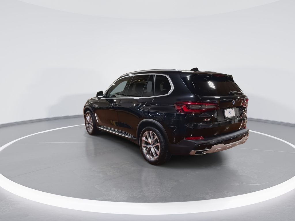 Thumbnail: 2021 BMW X5 - 6