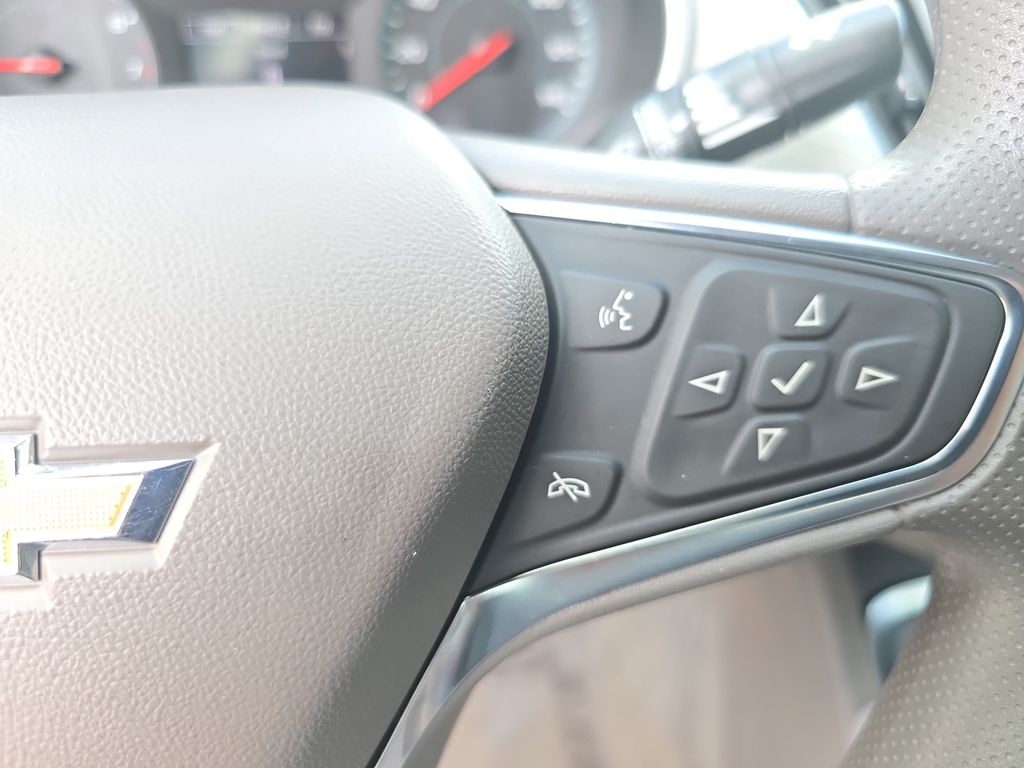 Used 2025 Chevrolet Malibu Sedan