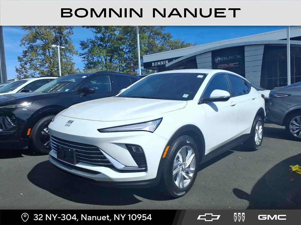 Summit White 2025 Buick Envista Preferred FWD SUV / Crossover Front-Wheel Drive 6-Speed Automatic