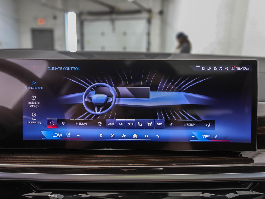 Thumbnail: 2026 BMW X7 - 19