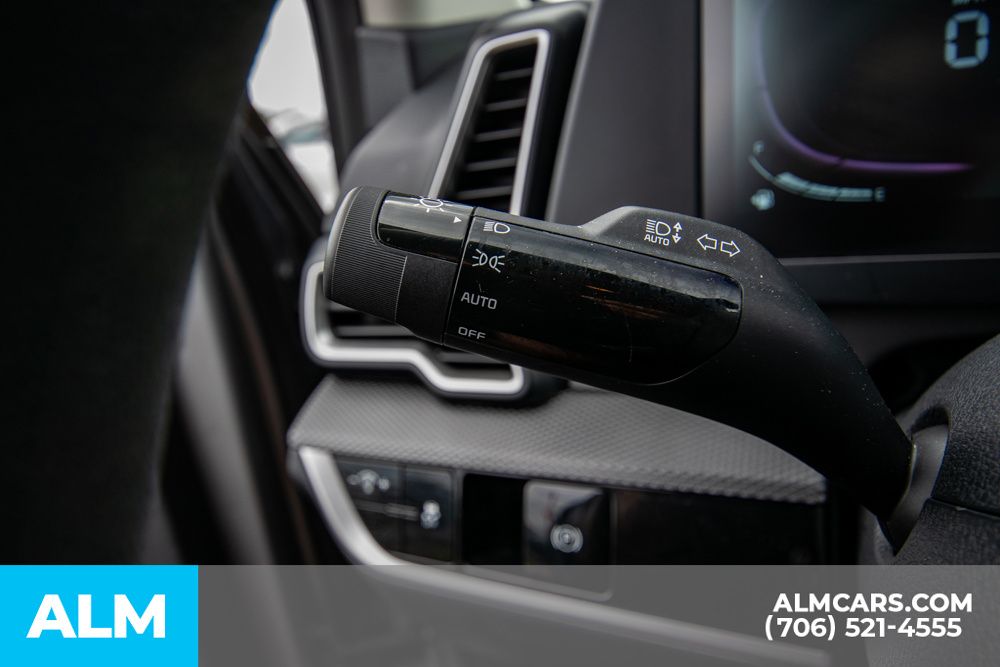 2024 Kia Sportage LX photo 23