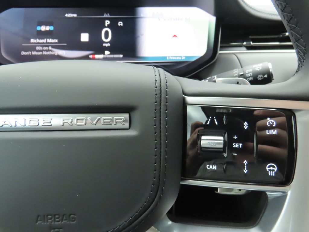 Thumbnail: 2025 Land Rover Range Rover - 12