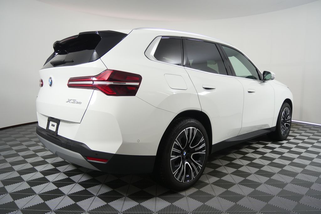 Thumbnail: 2026 BMW X3 - 3