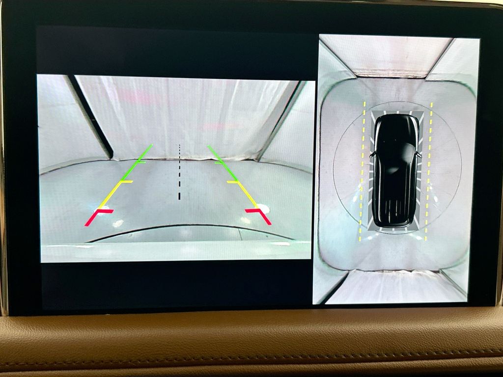 Thumbnail: 2023 Lincoln Aviator - 15