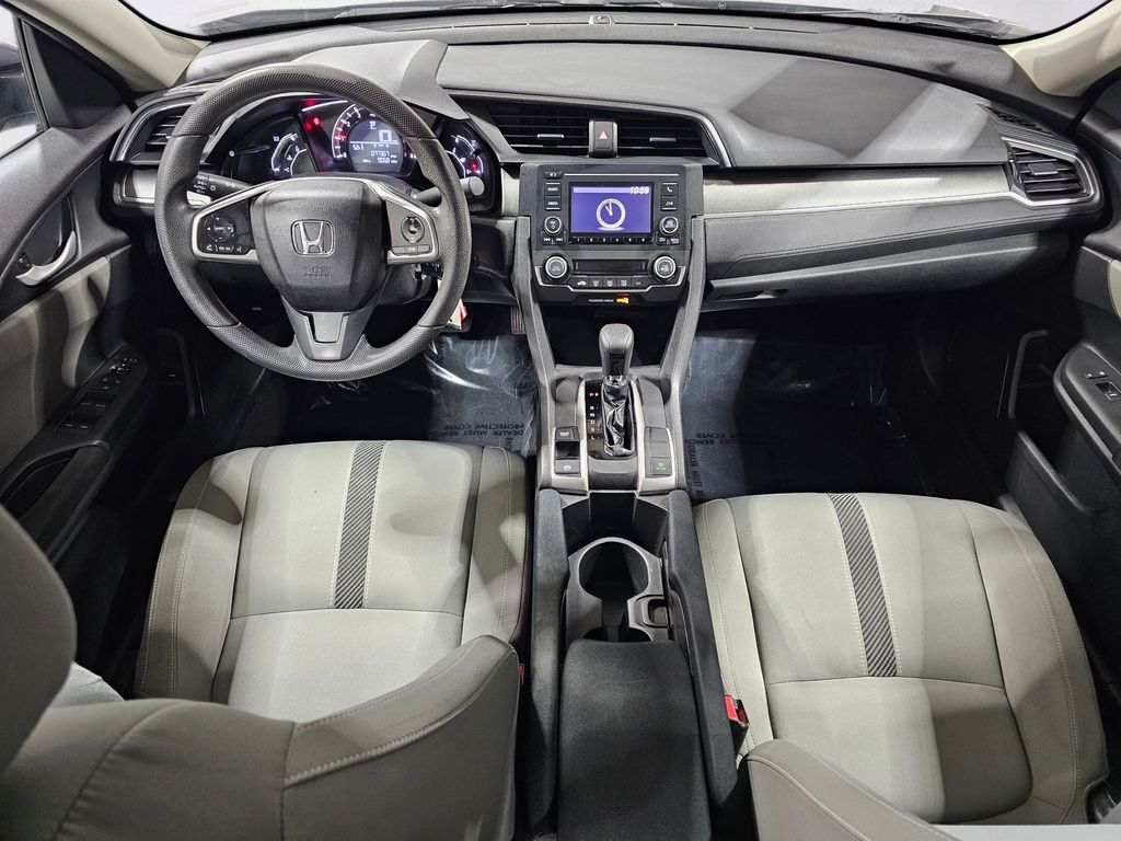 Used 2018  Honda LX image 5