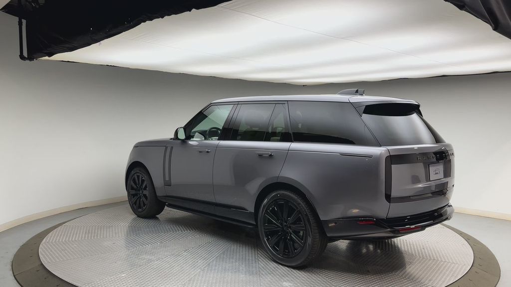 Thumbnail: 2026 Land Rover Range Rover - 4