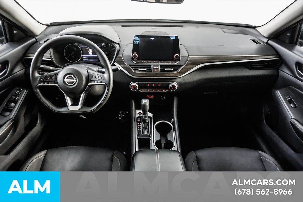 Used 2024 Gray Nissan 2.5 SV image 22