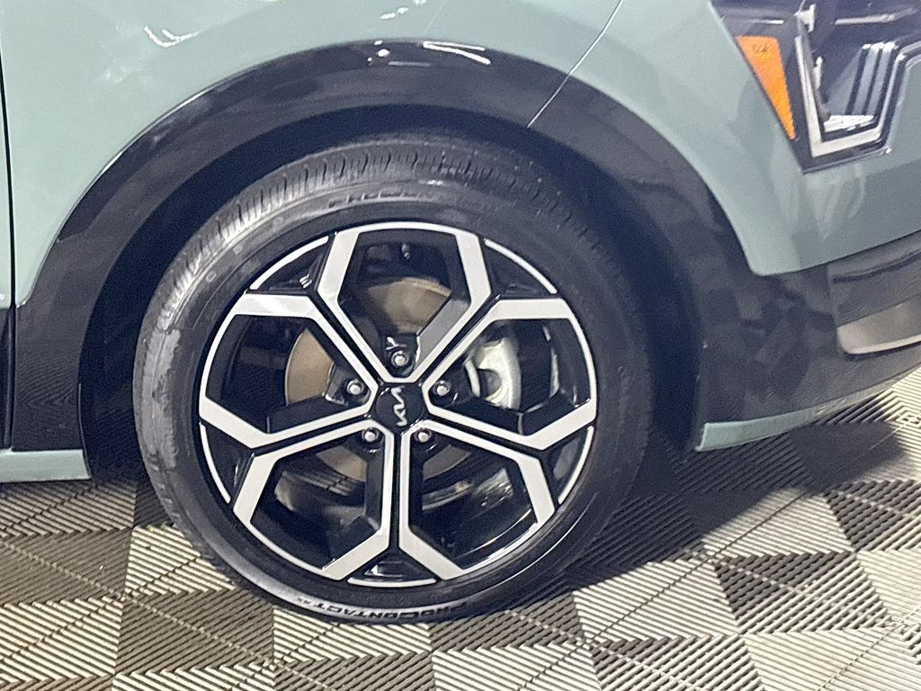 2023 Kia Niro SX Touring