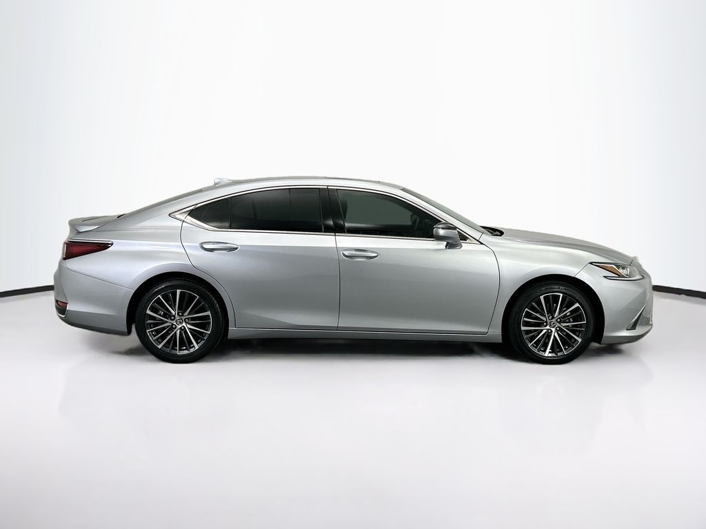 Thumbnail: 2023 Lexus ES - 8
