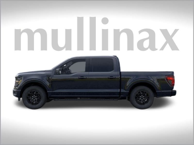 2025 Ford F-150 XLT photo 5