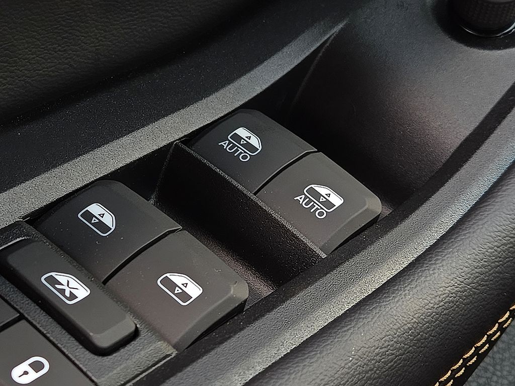 New 2026 Jeep Grand Cherokee For Sale in Farmington, AR