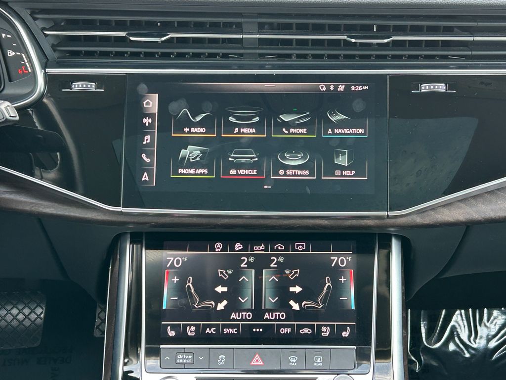 Thumbnail: 2020 Audi Q8 - 25